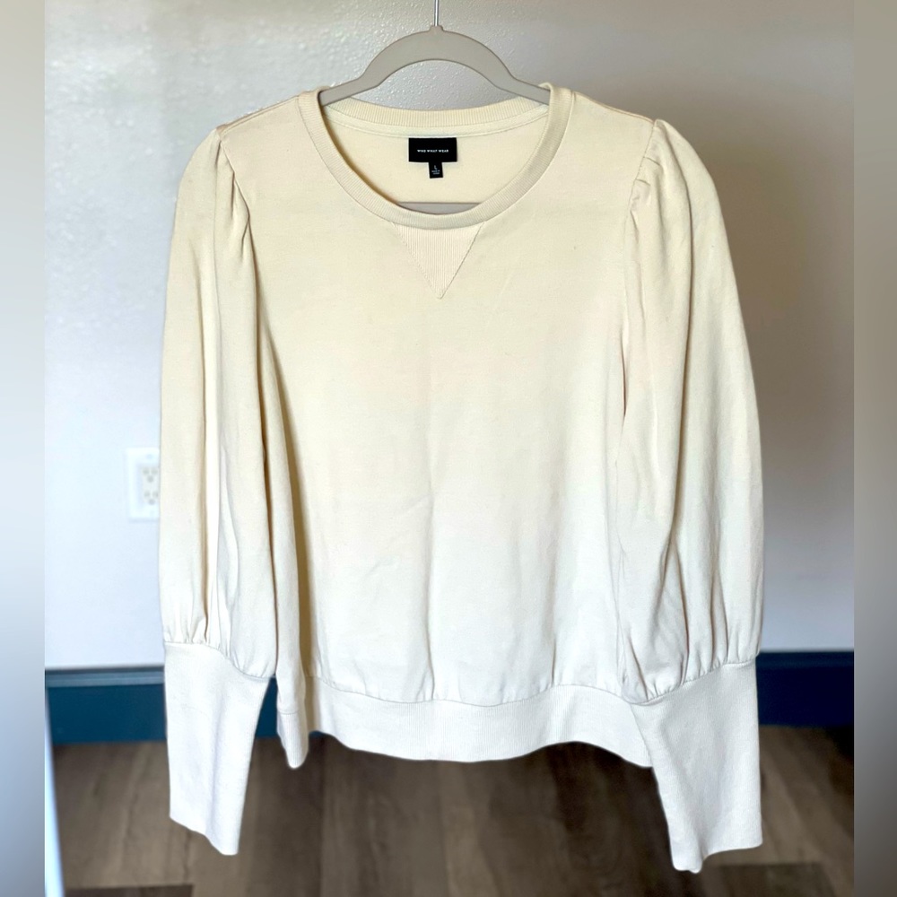 Long sleeve blouse with bigger sleeves